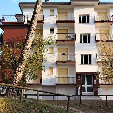 Apartment Spacious Flat On The 2nd Floor Located 300 Metres From The Lignano Sabbiadoro